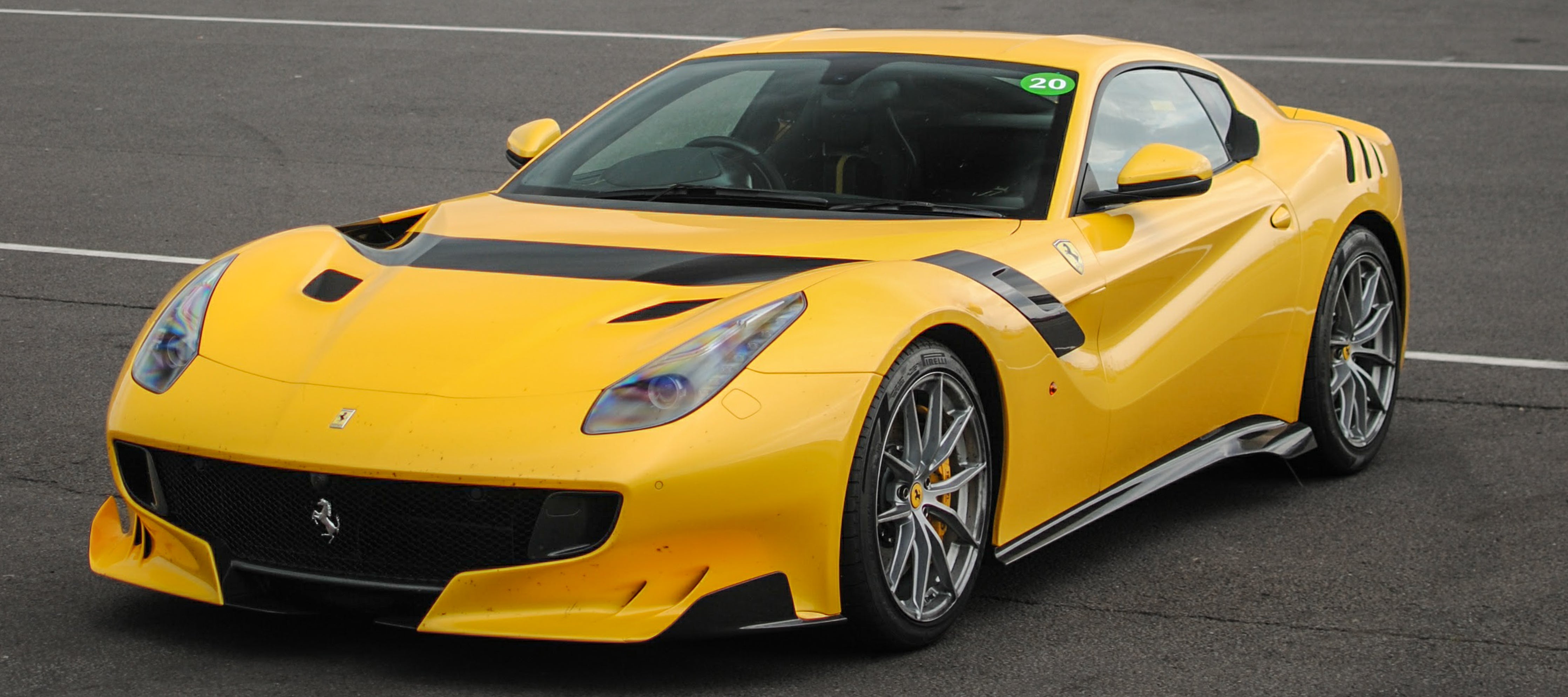 FERRARI F12 BERLINETTA / TDF